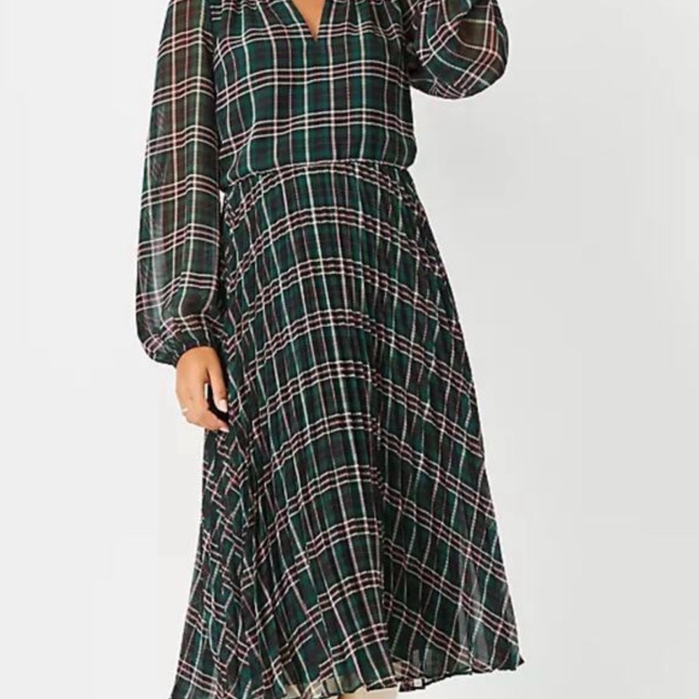 Ann Taylor Plaid Green Pleated Dress size 10 NWT - Picture 1 of 7